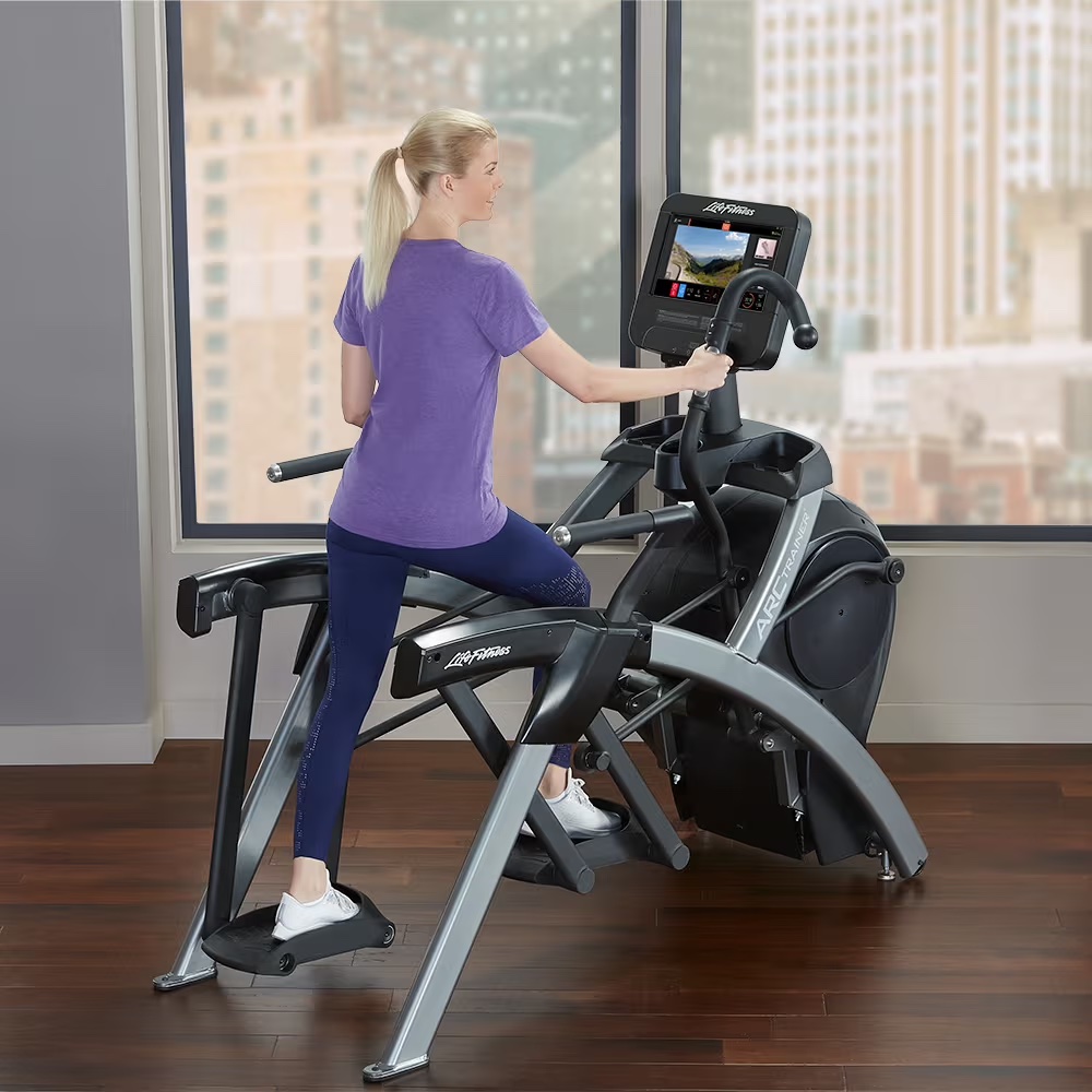 Life Fitness Club Series Plus Total Body Arc Trainer